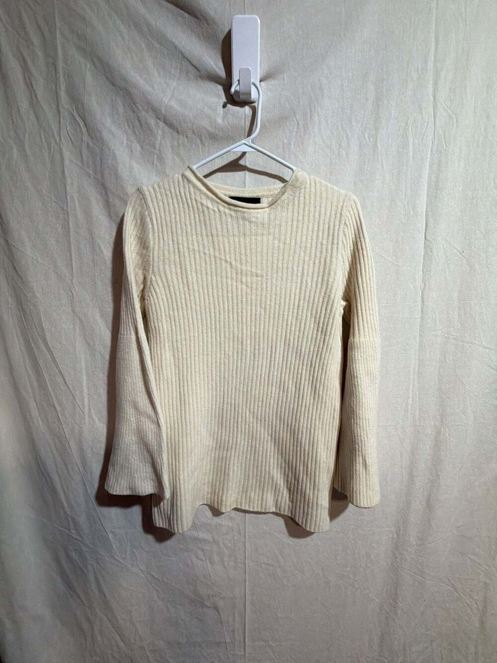 ERIN Ribbed Baby Wool Cashmere Long Bell Sleeve Knit Sweater Cream Off-White F